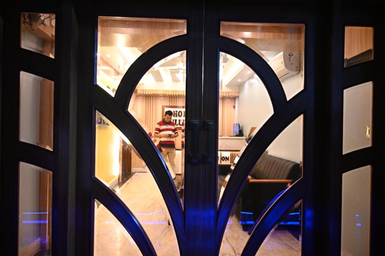 Oyo Hotel Tulusi Inn ボルプル エクステリア 写真