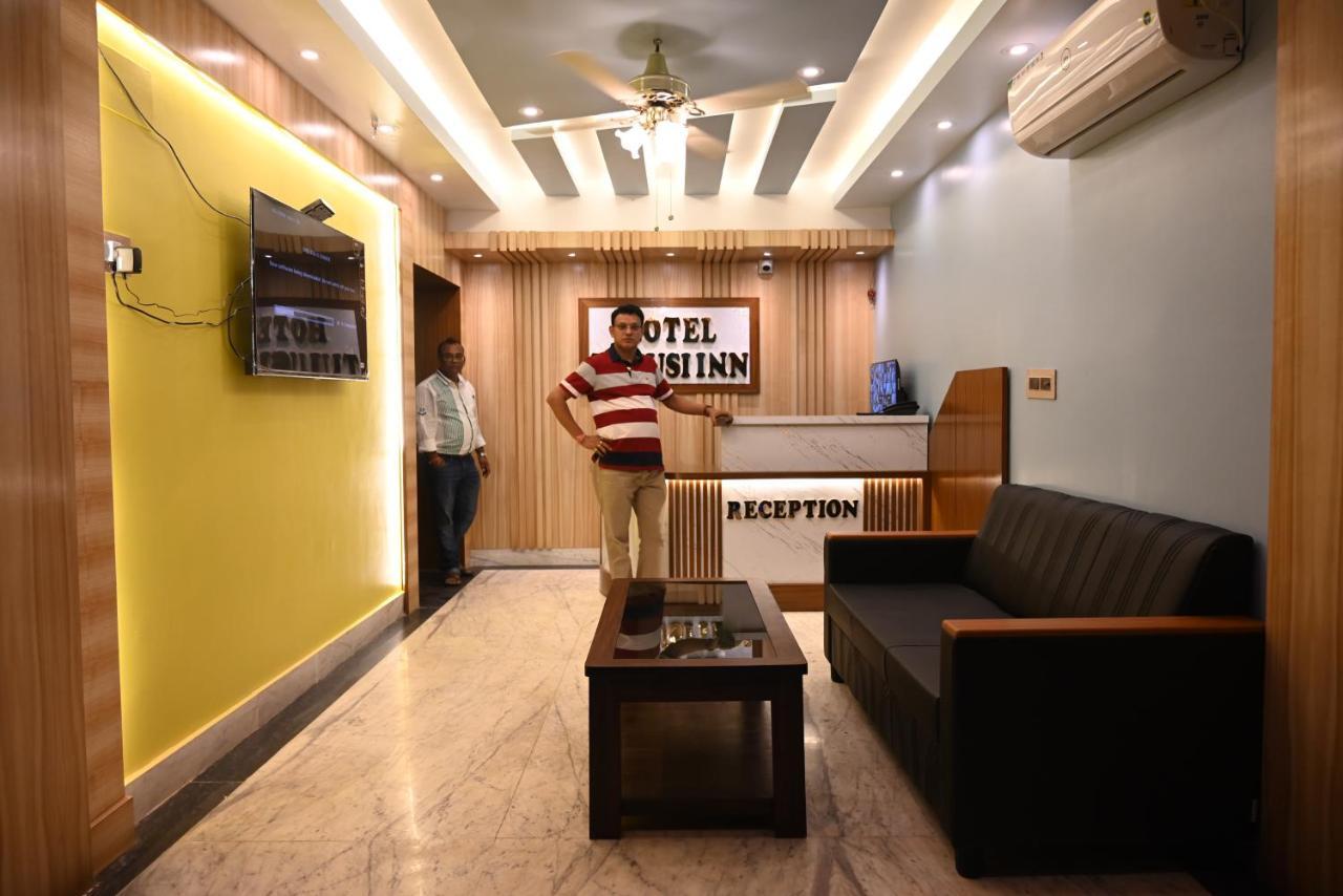 Oyo Hotel Tulusi Inn ボルプル エクステリア 写真
